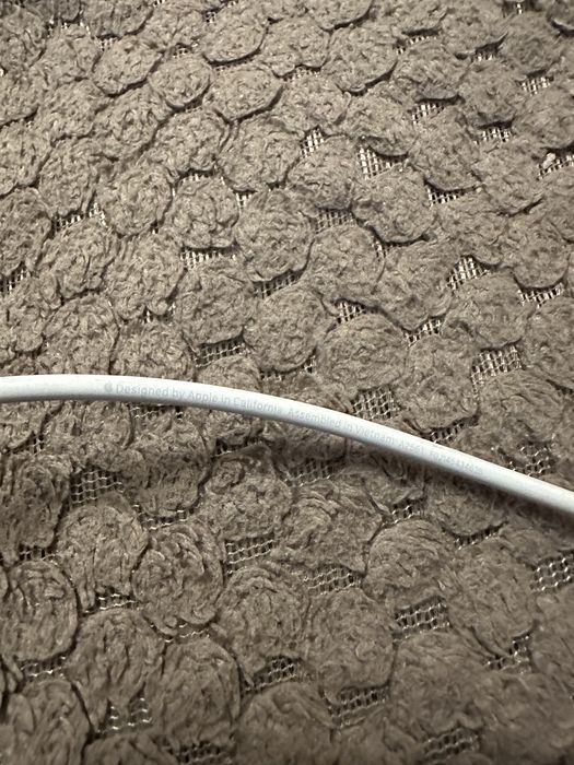 кабель iPhone  Lightning USB -C оригінал,вживаний