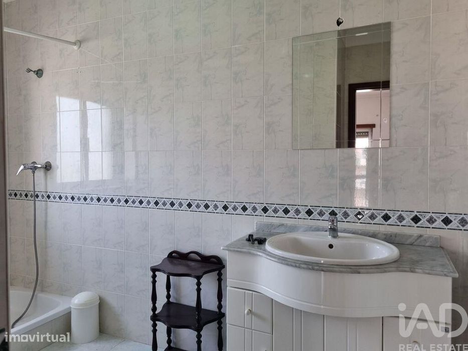 Apartamento T3 em Poiares (Santo André) de 126,00 m2