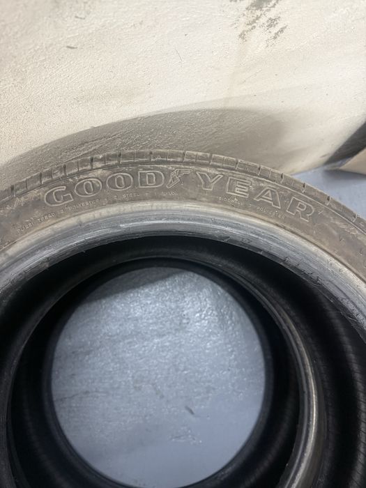 Шини  225/45/18 літні