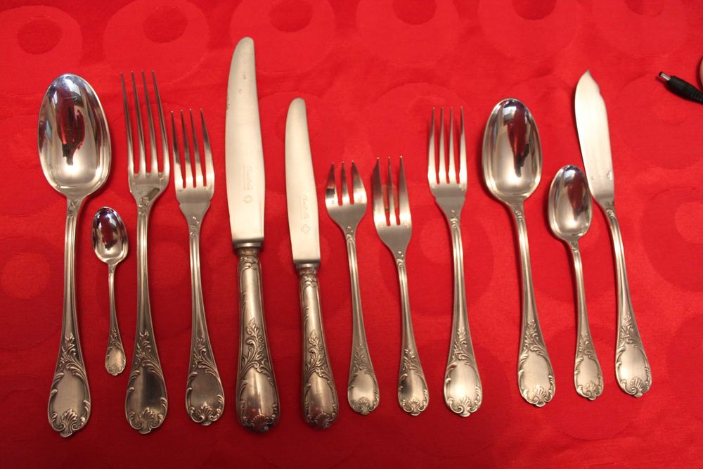 Faqueiro Christofle Marly de 156 peças em prata de lei francesa