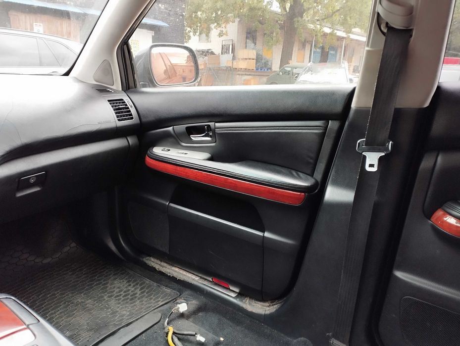 Потолок Lexus RX 300 330 350 2004-2008 XU30 стеля под люк