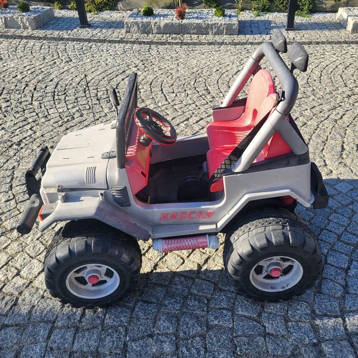 Samochód dla dzieci peg perego