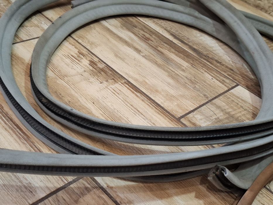 Уплотнители дверей Купе, седан, универсал Мерседес 124