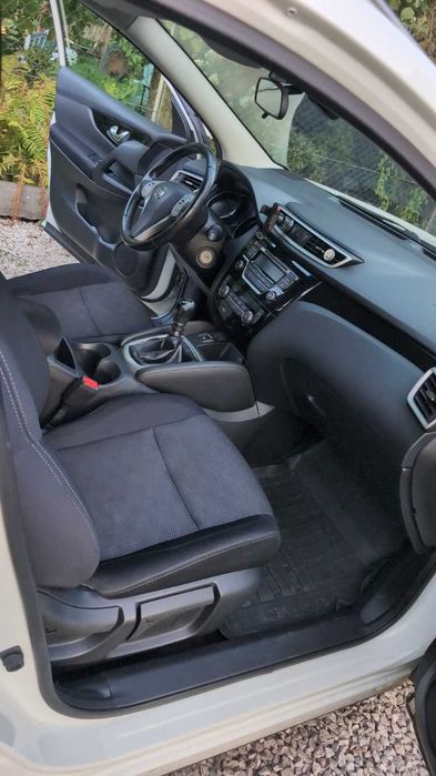 NISSAN QASHQAI J11 1.2 DIG-T doinwestowany/dodatki.