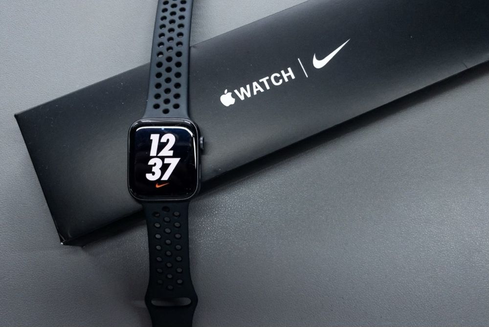 Apple watch SE Nike Edition 44 mm