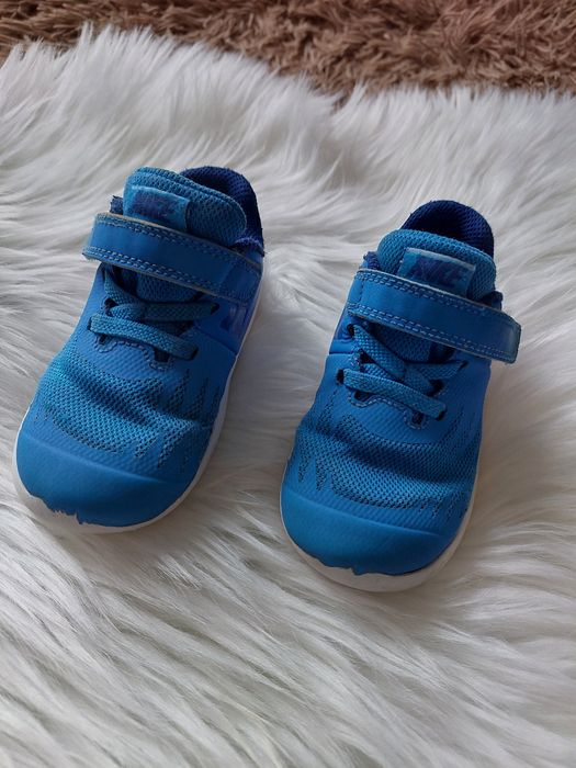 дитячі кросівки Nike 23.