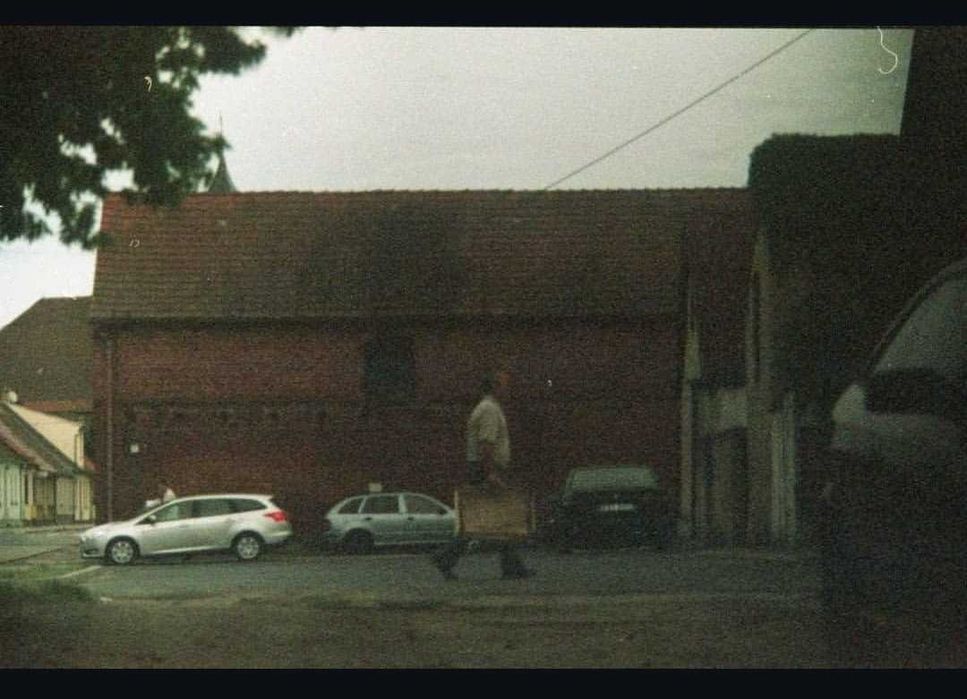 Minolta x300 + Kiron 28-105mm + futeral i akcesoria