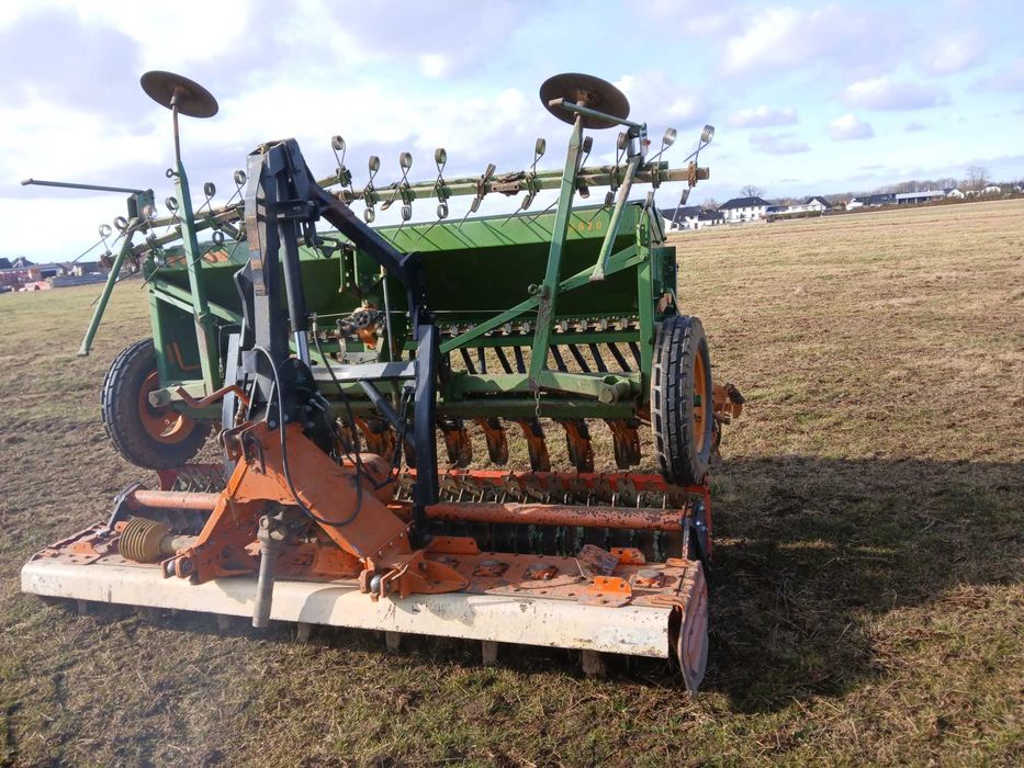 Agregat uprawowo-siewny