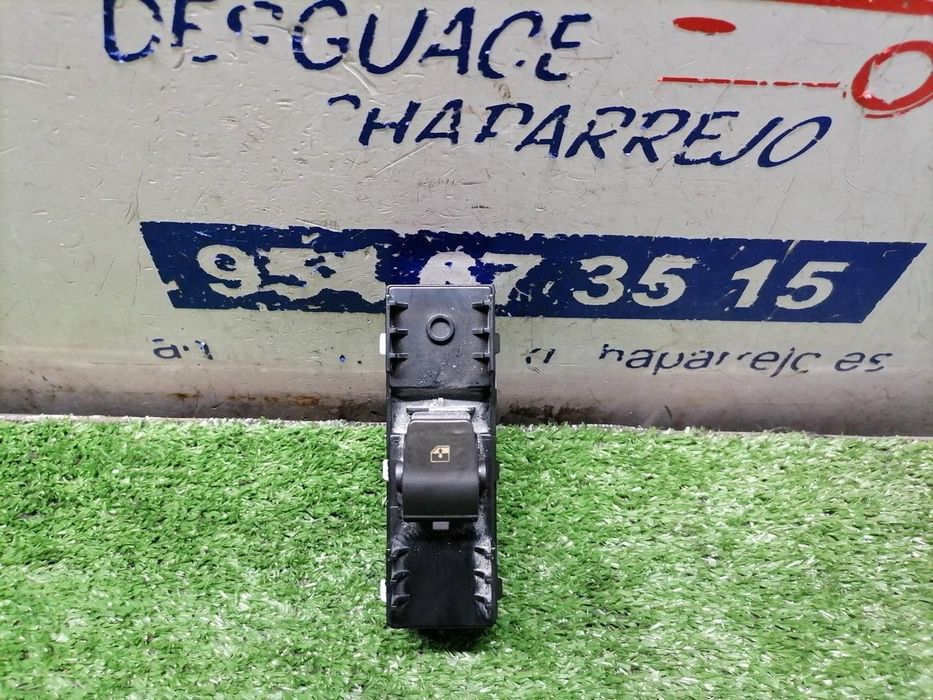 COMANDO ELEVADOR DE VIDRO TRASEIRO DIREITO HYUNDAI I30 2017 -93581G3010