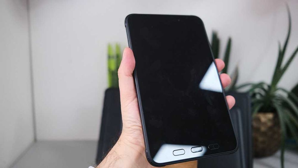 Samsung  Galaxy active Tab 3 4\64 Lte Гарний стан уцінка