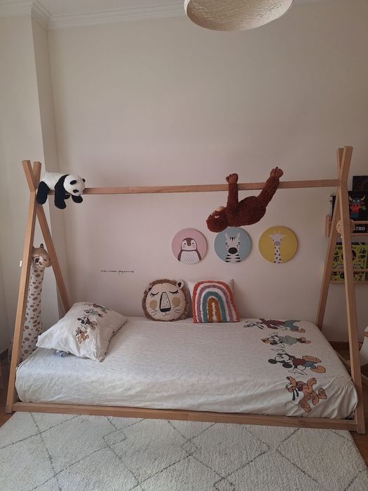 Cama Tipi de Madeira 90x200 - Como nova