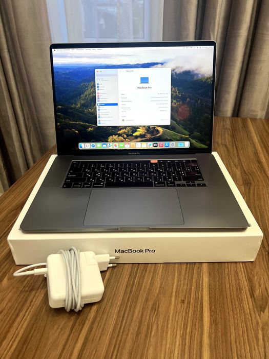 MacBook Pro (16'', 2019) / Intel i7 / 16Gb RAM / 512Gb SSD / A2141