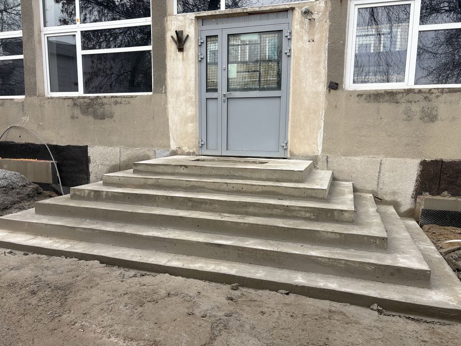 Roboty betonowe i budowlane