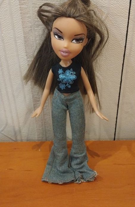 Продам куклу Bratz Yasmine  без обуви оригинал.Можно обувь купить отдельно при желании . Братс  Жасмин .