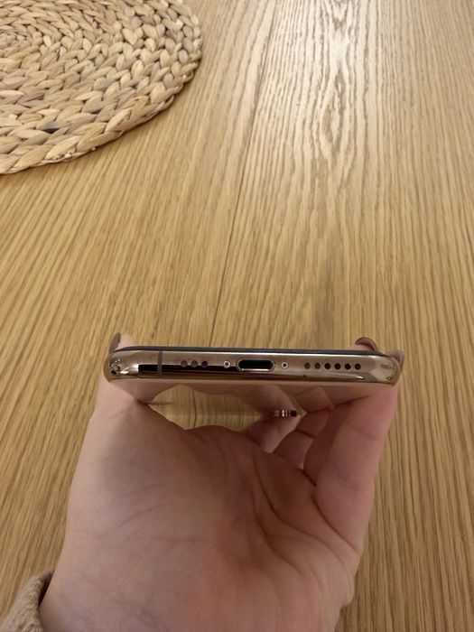 Sprzedam iphona XS 64 GB