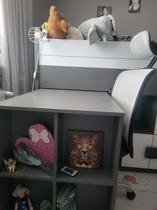 Komplet mebli dziecięcy
