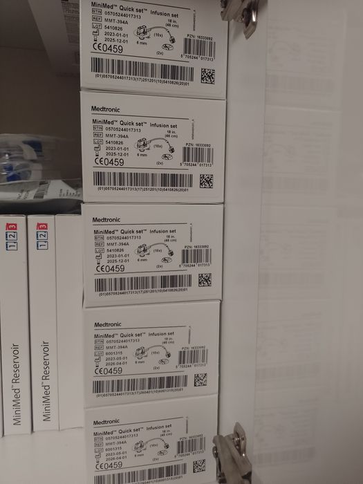 Wkłucia, zestawy infuzyjne+ zbiorniki na insulinę Medtronic 1.8ml. 10s