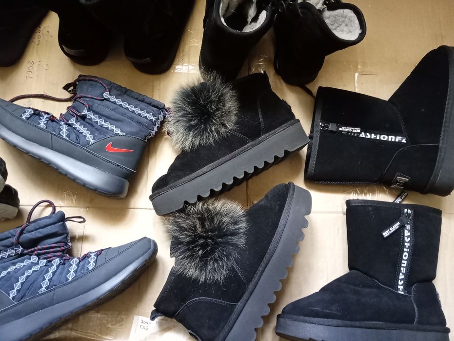 Продам женскую обувь.