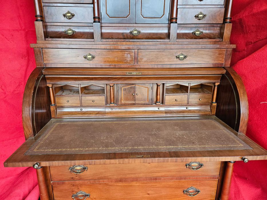 Escravaninha inglesa