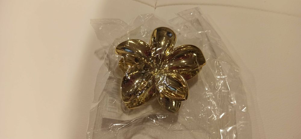 Złota spinka/klips do włosów