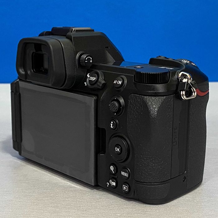 Nikon Z6 III (Corpo) - 24.5MP | NOVA | 3 ANOS DE GARANTIA