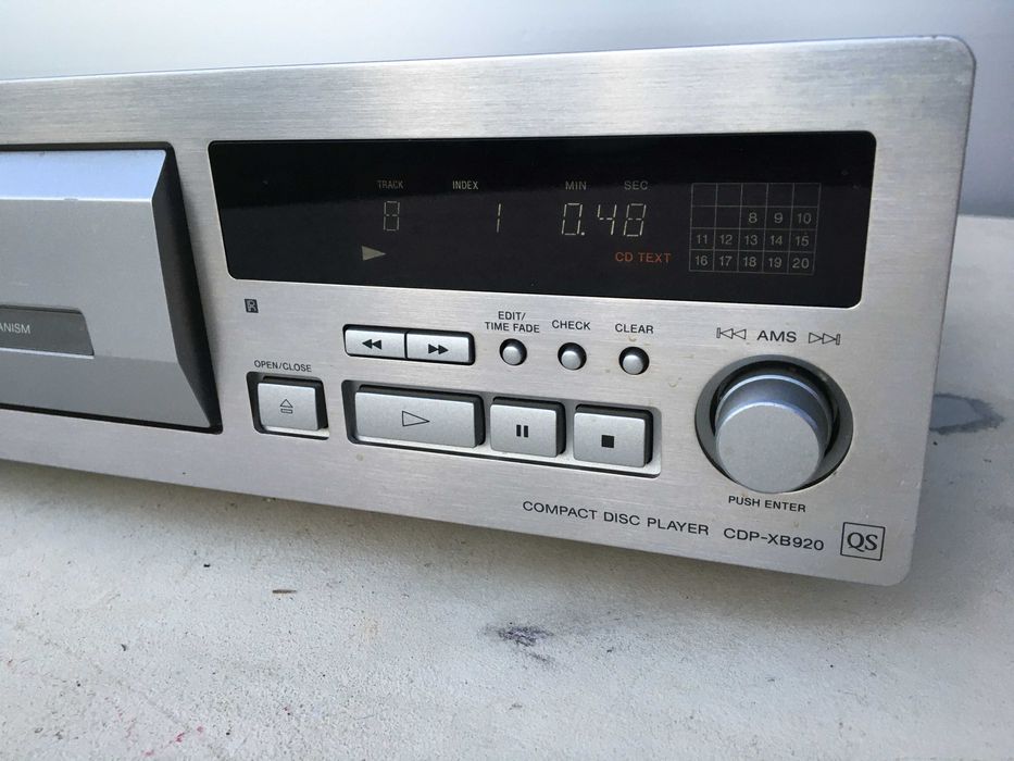 Odtwarzacz CD Sony CDP-XB920 QS Srebrny