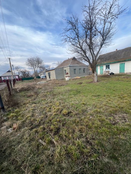 Продам будинок .