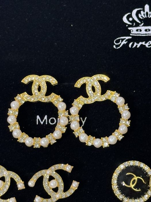 Прикраси в стилі шанель та тіфані