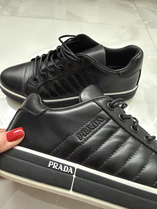 Кроссовки Prada