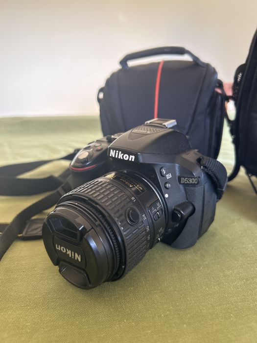 Nikon D5300 com objetiva DX VR 18-55mm