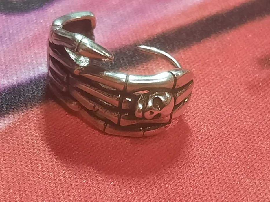 Мужская Серьга кисть скелета. Серебро 925 пробы. Подарок Мужчине.