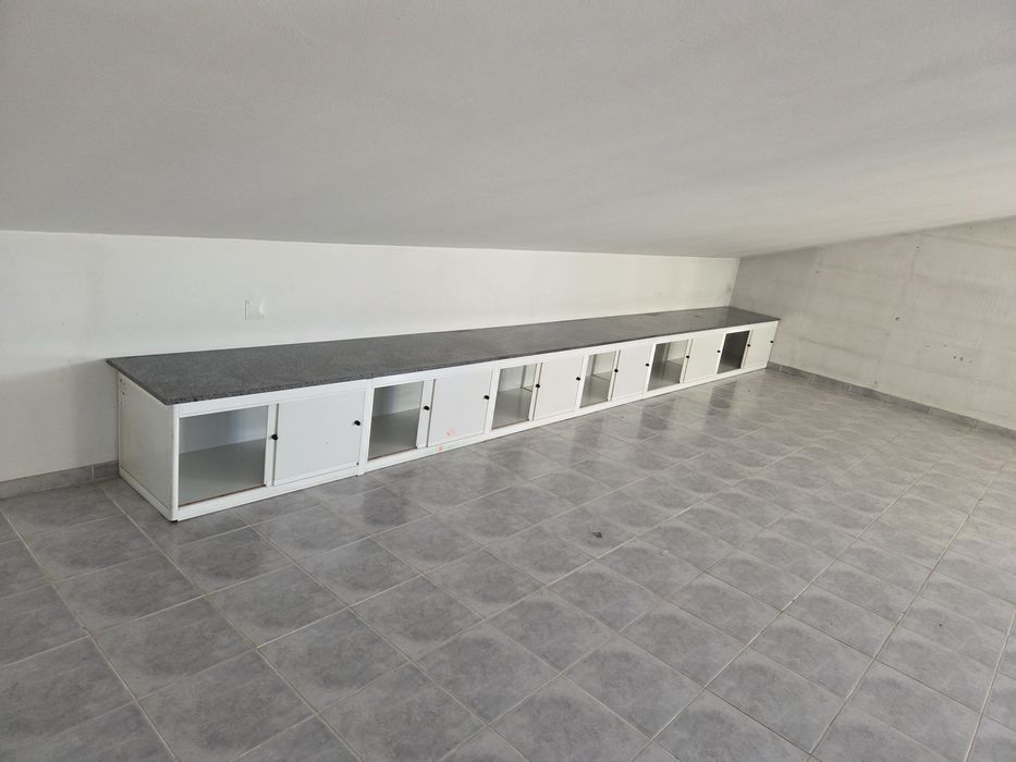 Móvel sala ou sótão