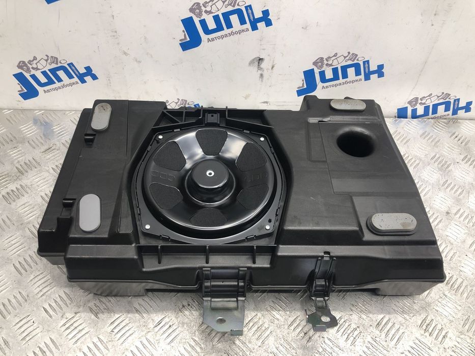 Сабвуфер LR025879 для Land Rover Range Rover Evoque 2011-2019