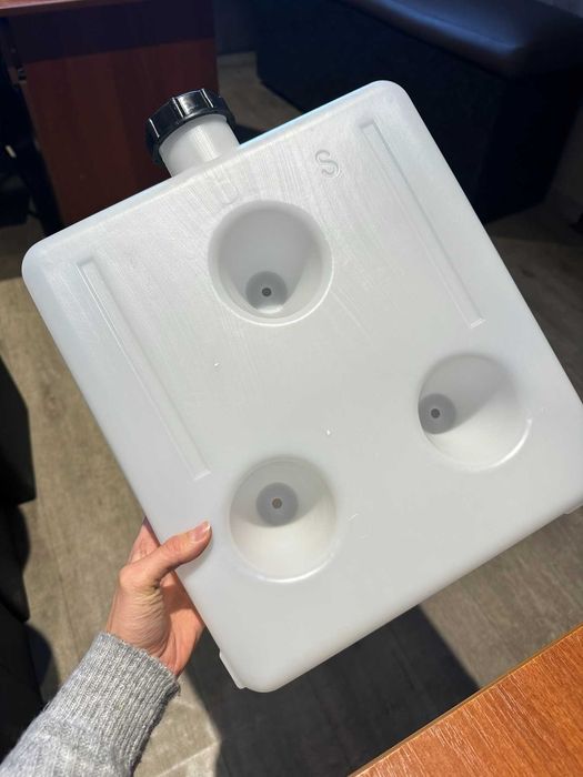 Бак,бачки 5,7,10 л.,с креплением, для автономки топливный бак Webasto