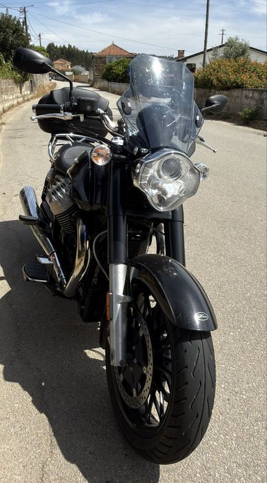 Moto Guzzi 1400 California