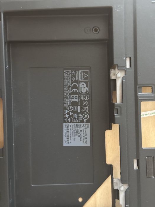 Obudowa Dell Precision 7720 P29E