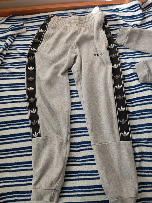 Komplet dresowy adidas 152