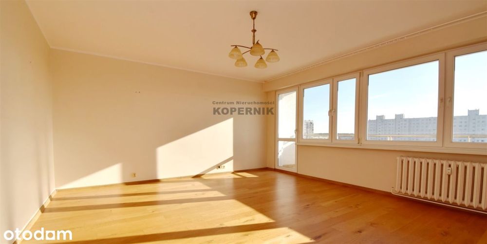 61m2, drewniana podłoga, loggia, winda .