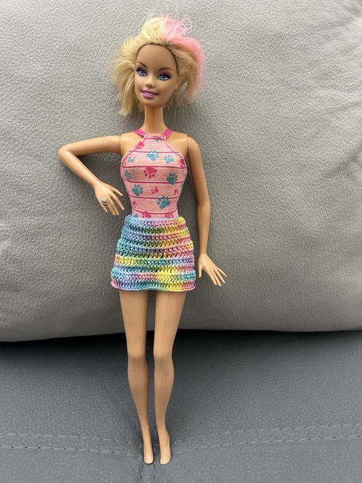 Vendo tres barbies muito bonitas