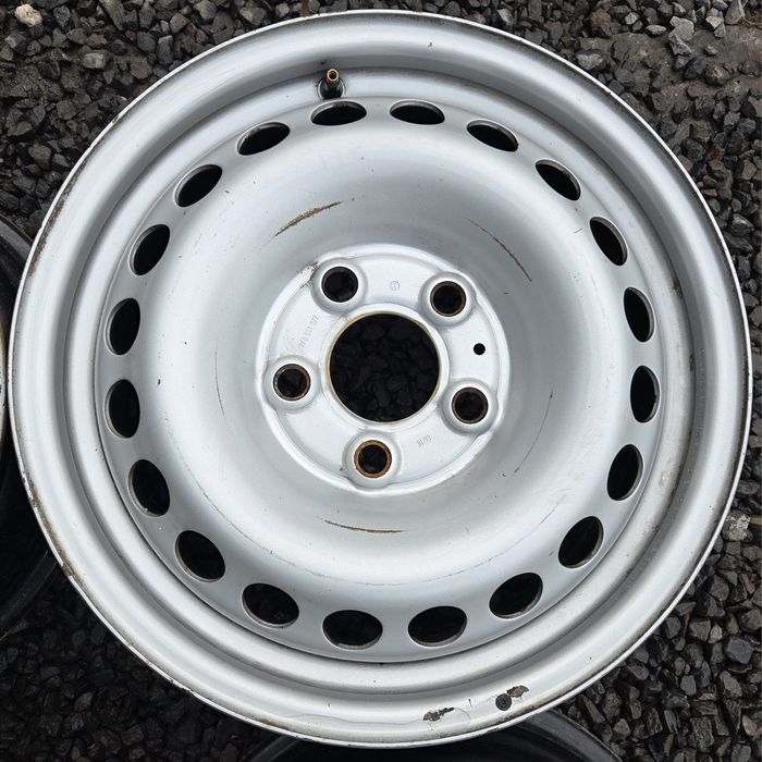 5 118 R16 Opel Vivaro Renault Trafic Nissan Primastar