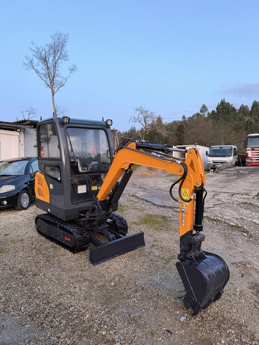 Giratoria Infront 2Ton 2023 Motor Yanmar