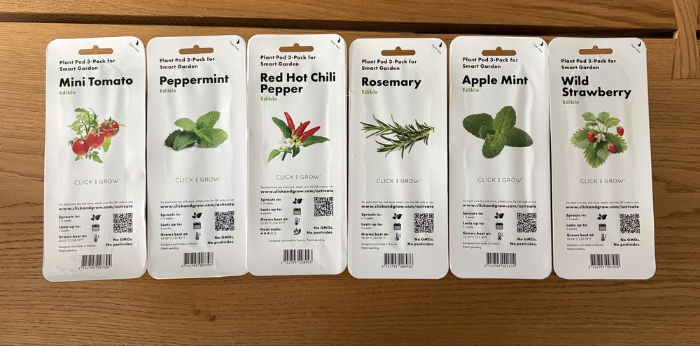 Click and Grow The Smart Garden 9