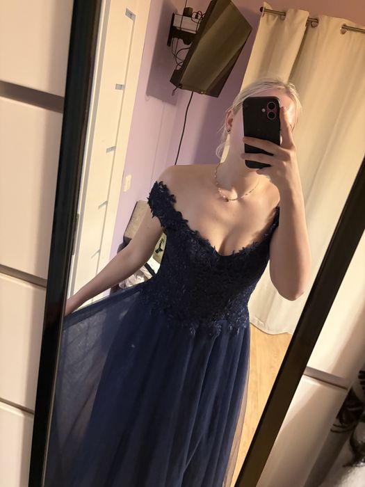 Sukienka na studniówkę