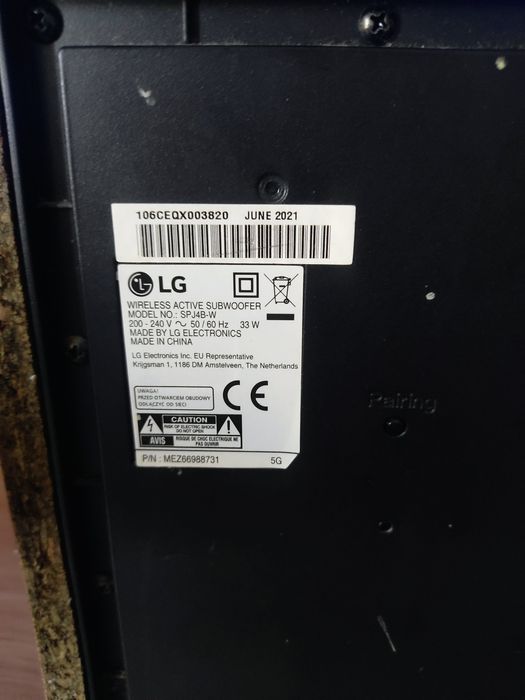 Coluna de som com LG SJ 3
