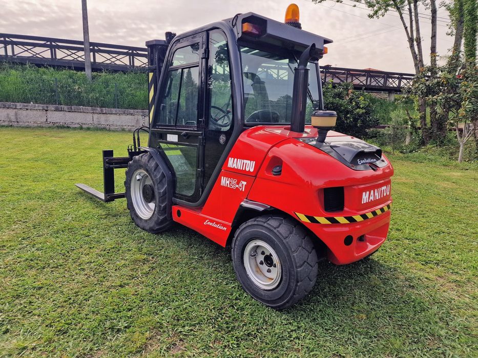 Empilhador manitou 4x4
