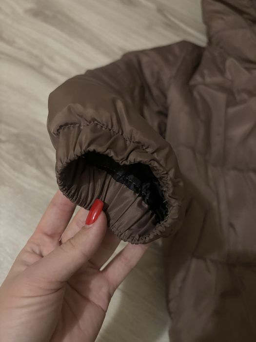 Продам зимову куртку в гарному стані