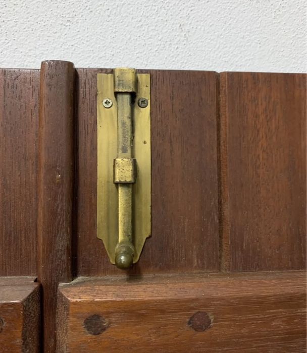 Portadas interiores janela madeira