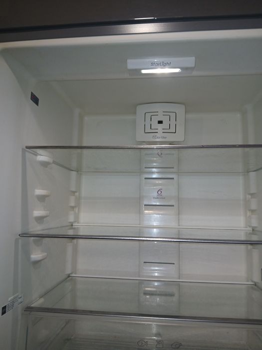 Холодильник Whirpool total nofrost