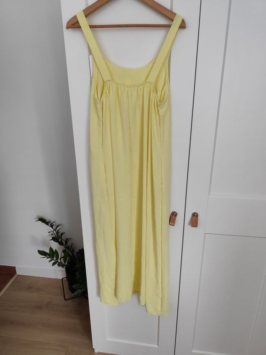 Bananowa sukienka letnia