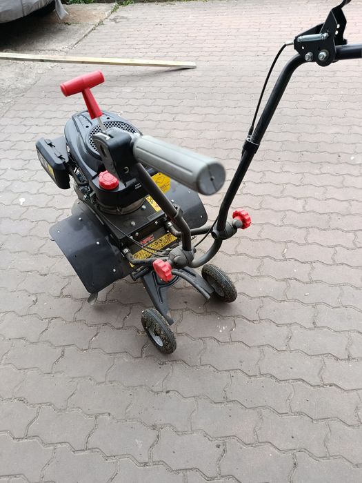 Glebogryzarka spalinowa